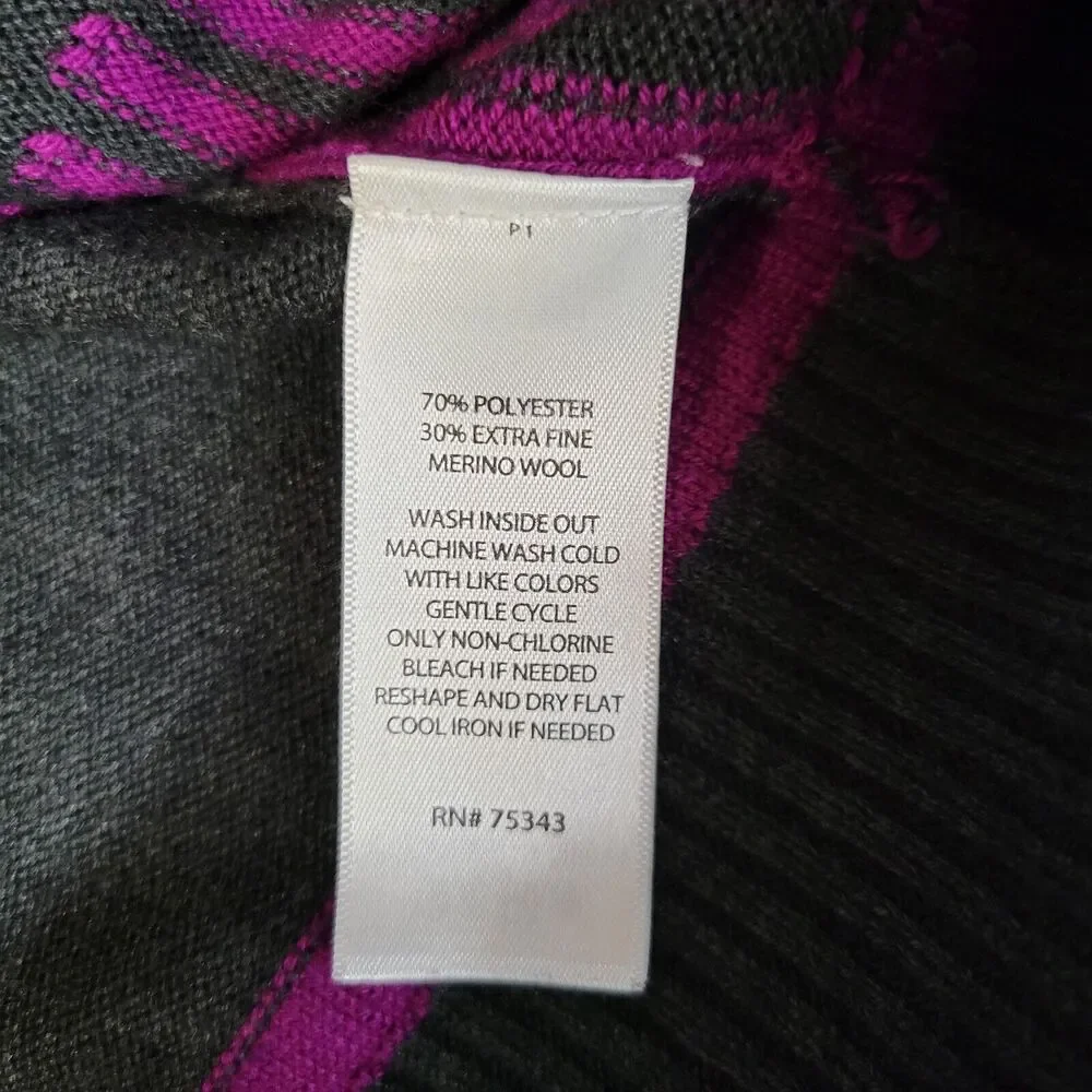 Skyr Women's Merino Wool Blend Funnel Neck Sweater Size Small Gray Purple‎